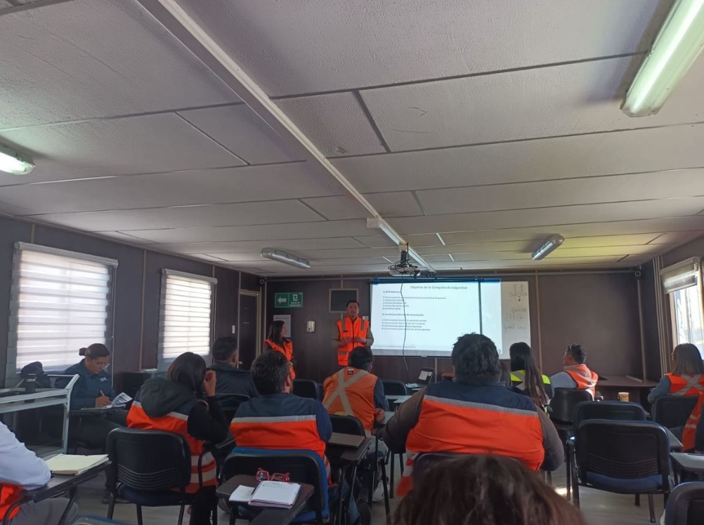 Inicio de Campaña de Seguridad Comunicación Radial - Código de Bocina en Servicio Los Colorados (1).jpg
