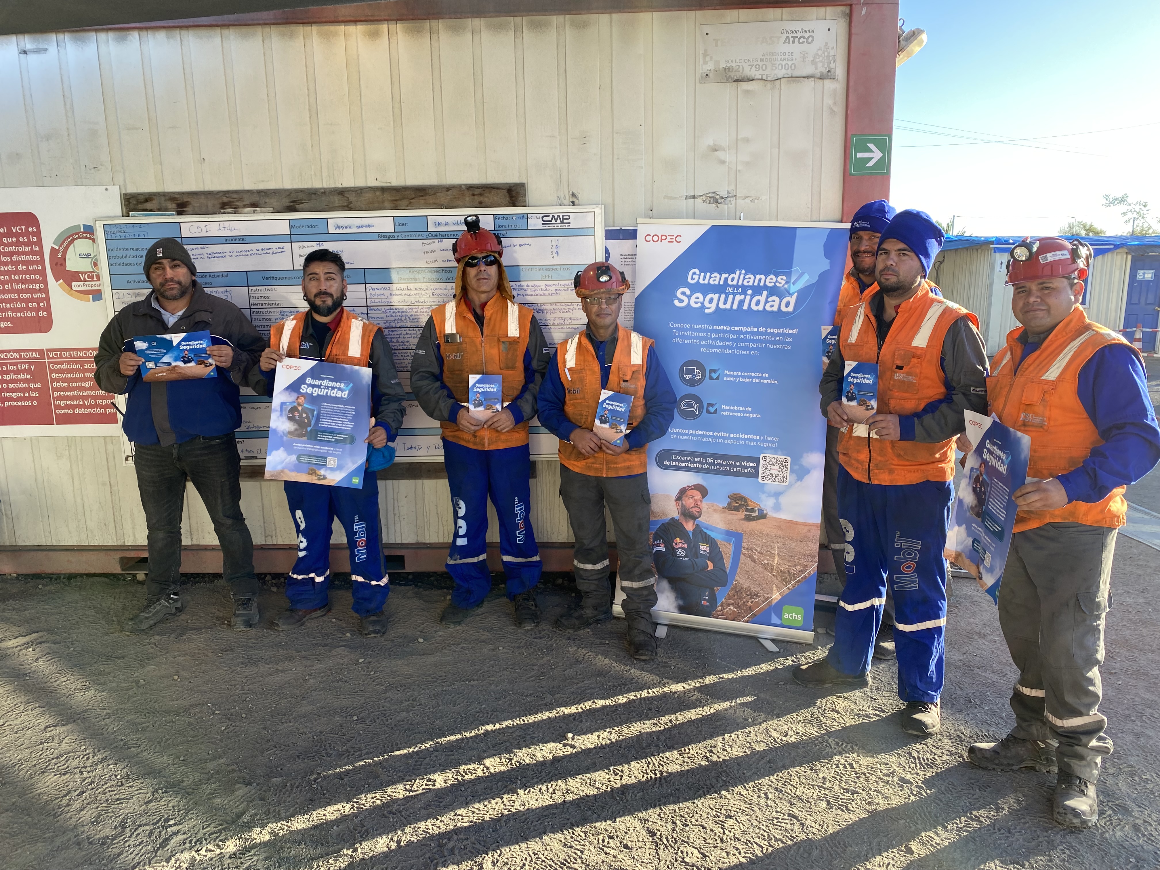 Campaña de seguridad guardianes de la seguridad en Servicio Los Colorados (1).jpg
